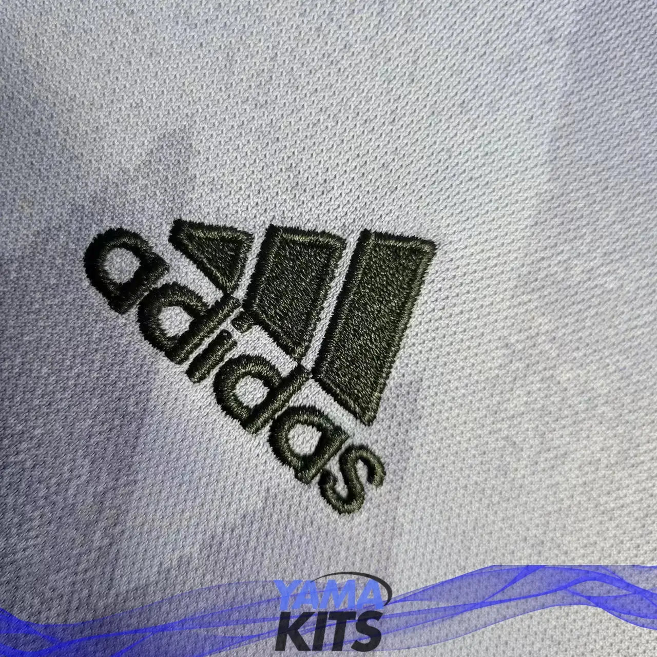 Maillot Femme Real Madrid Extérieur 2022/2023 - YamaKits