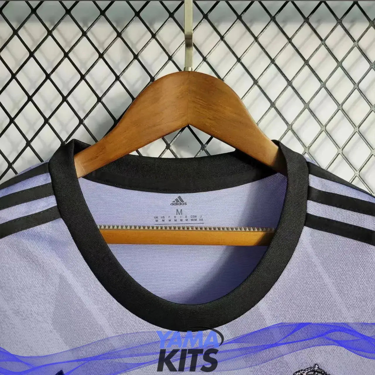 Maillot Femme Real Madrid Extérieur 2022/2023 - YamaKits