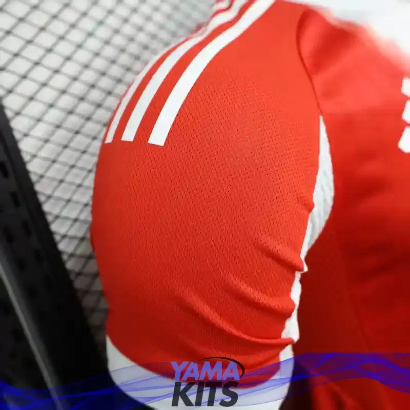 MAILLOT BAYERN MUNICH DOMICILE 2025/2026 Version Player YamaKits Foot