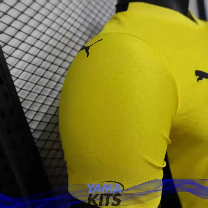 MAILLOT MALAISIE DOMICILE "Jaune" 2025/2026 Version Player YamaKits Foot