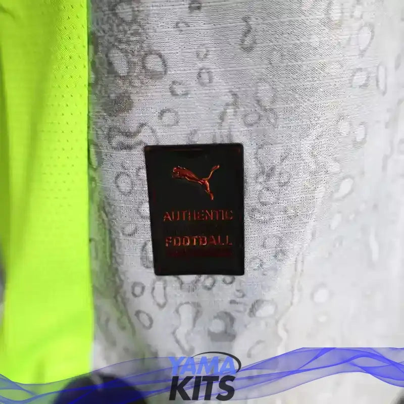 MAILLOT MANCHESTER CITY ÉXTERIEUR 2025/2026 Version Player YamaKits Foot