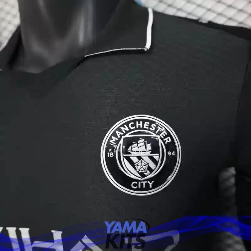 MAILLOT MANCHESTER CITY "noir" 2025/2026 Version Player YamaKits Foot