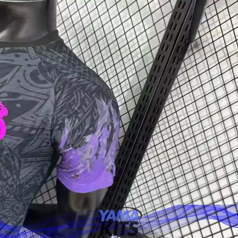 MAILLOT REAL MADRID CONCEPT "Dragons violet" 2025/2026 Version Player YamaKits Foot