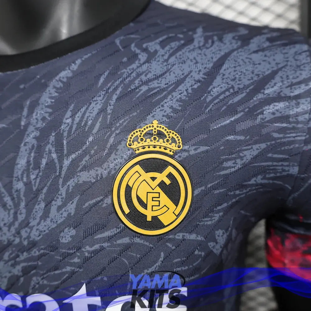 MAILLOT REAL MARDID CONCEPT "Dragon" 2024/2025 Version Player YamaKits Foot