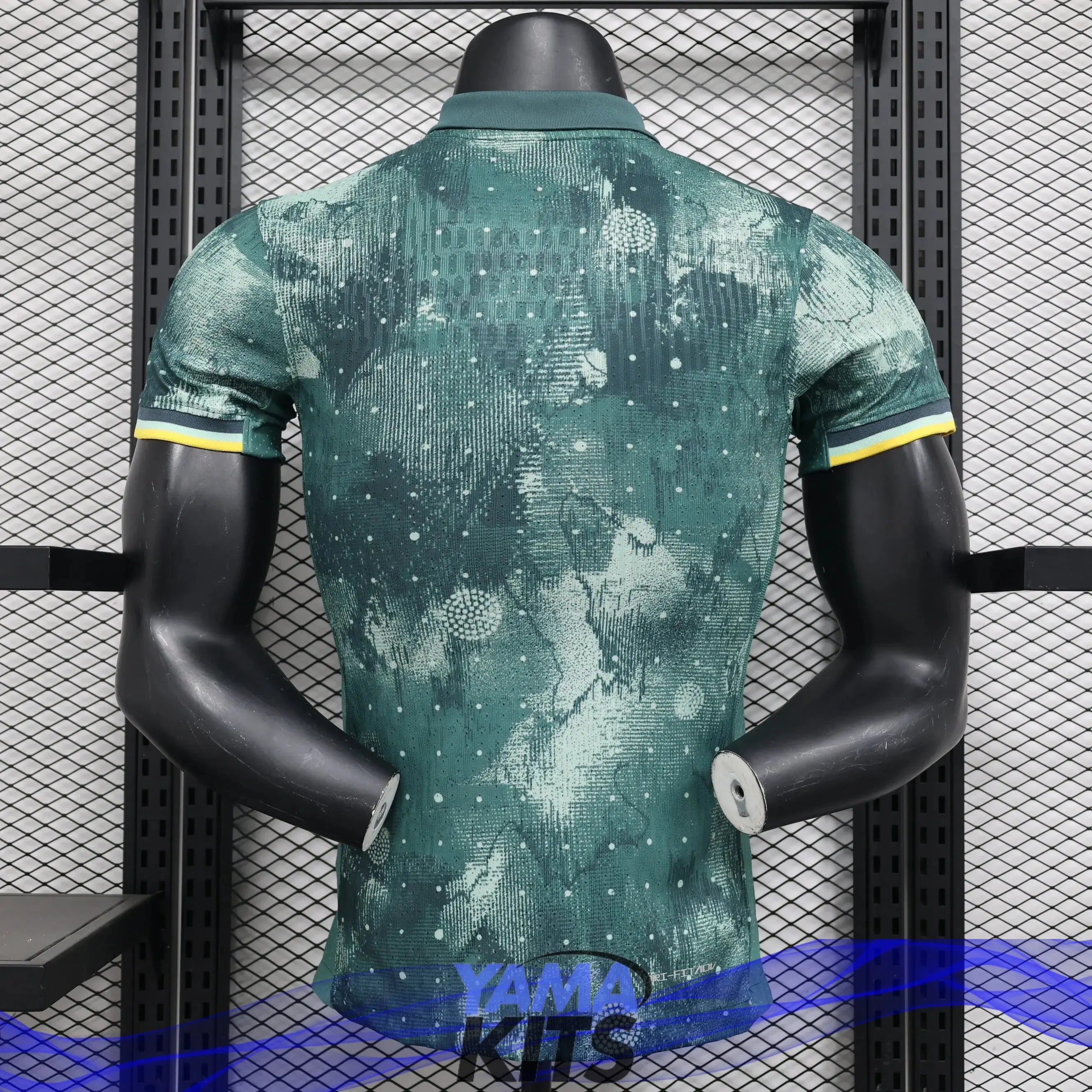 MAILLOT TOTTENHAM HOTSPUR THIRD "Vert" 2024/2025 Version Player YamaKits Foot