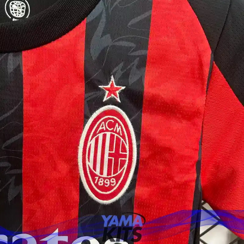 Maillot Ac Milan enfant domicile 2025/2026 YamaKits Foot