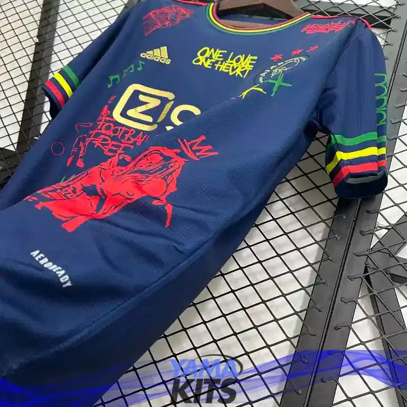 Maillot Ajax concept "Bob Marley, bleu" 2025/2026 YamaKits Foot