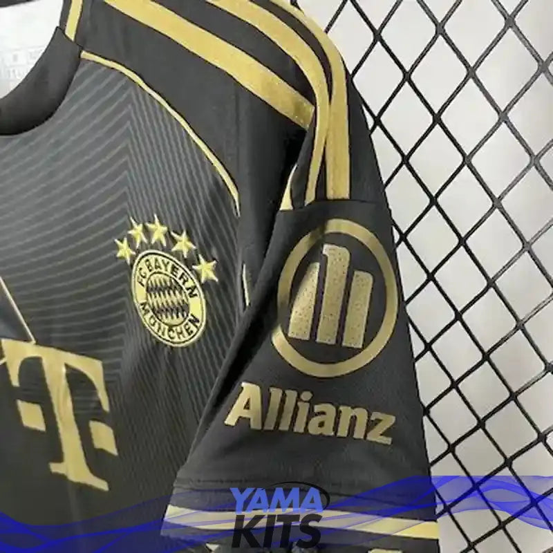 Maillot Bayern Munich concept "or,noir" 2025/2026 YamaKits Foot