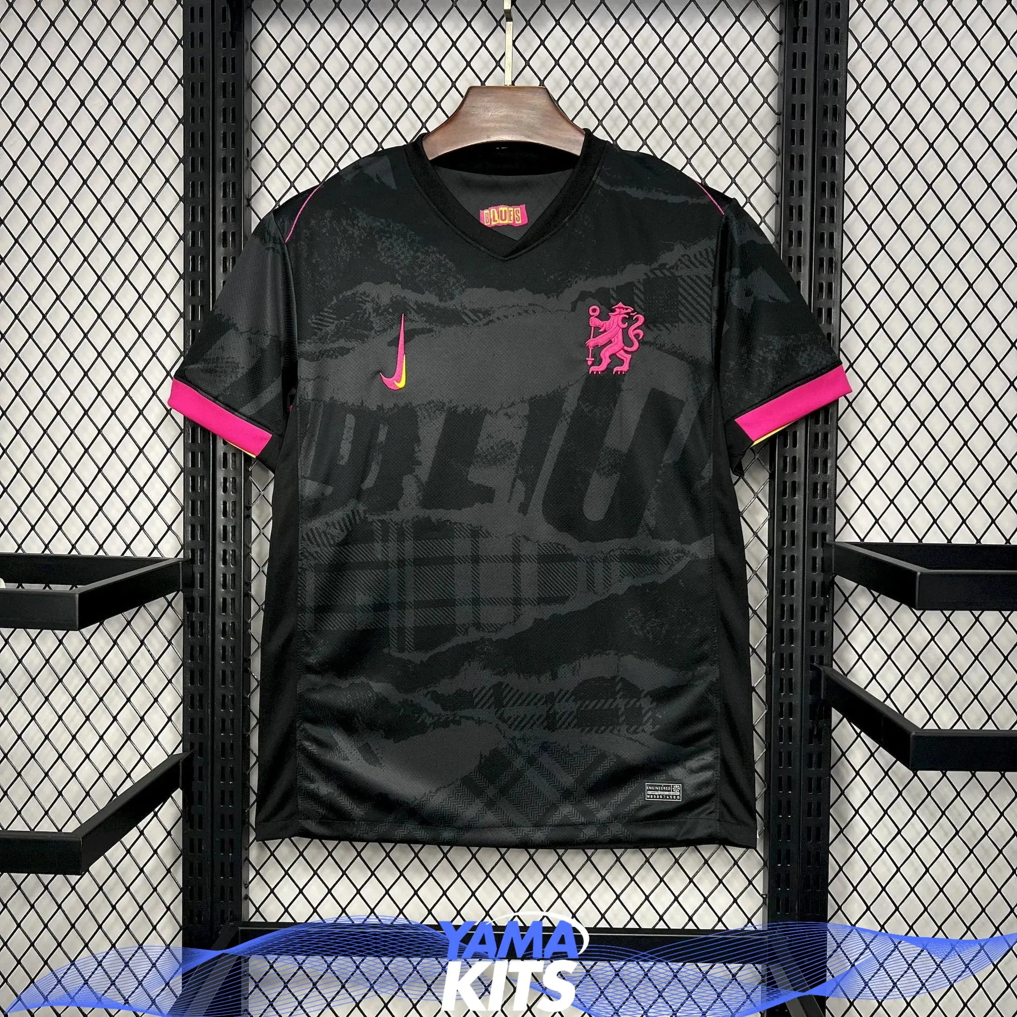 Maillot Chelsea Third "Noir, rose" 2024/2025 YamaKits Foot