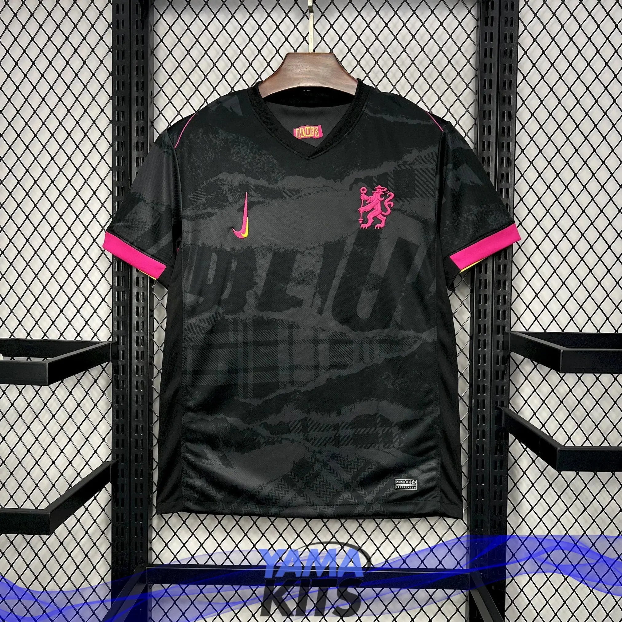 Maillot Chelsea Third "Noir, rose" 2024/2025 YamaKits Foot