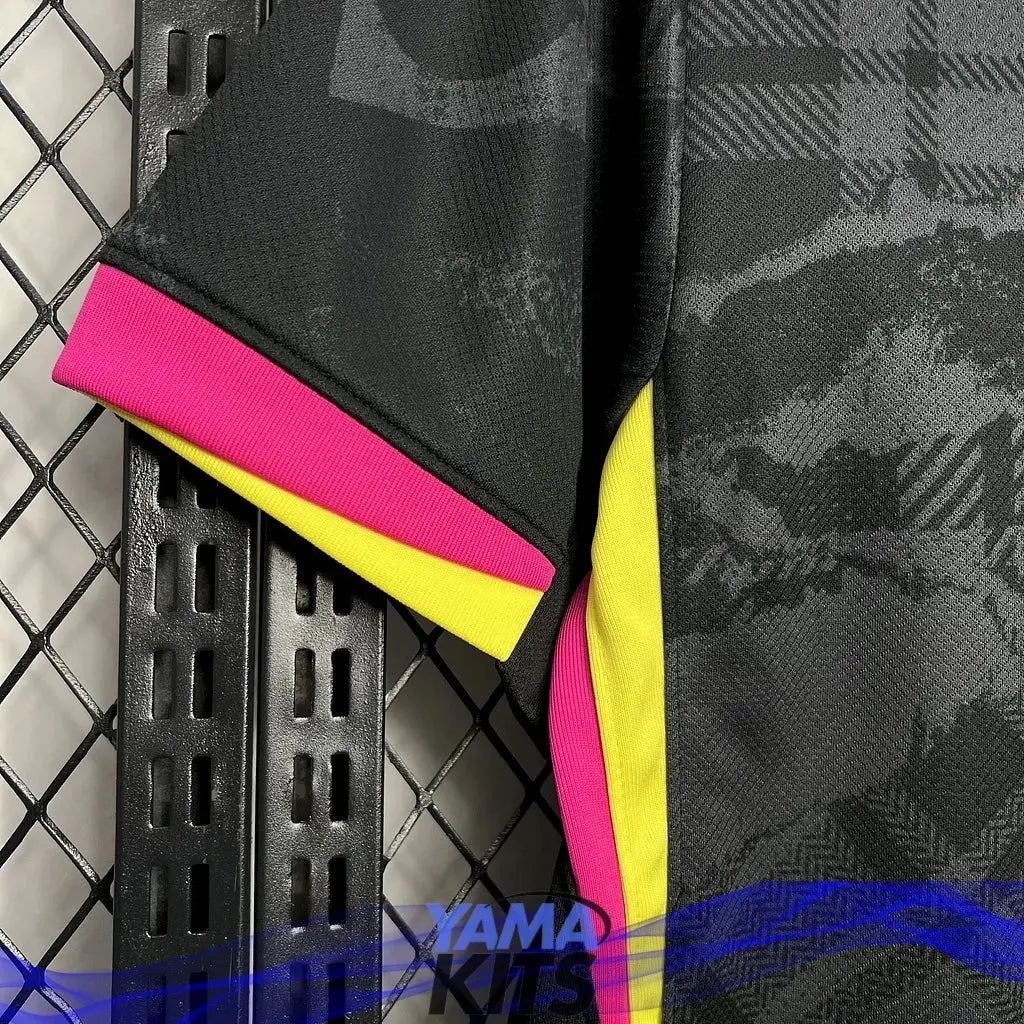 Maillot Chelsea Third "Noir, rose" 2024/2025 YamaKits Foot