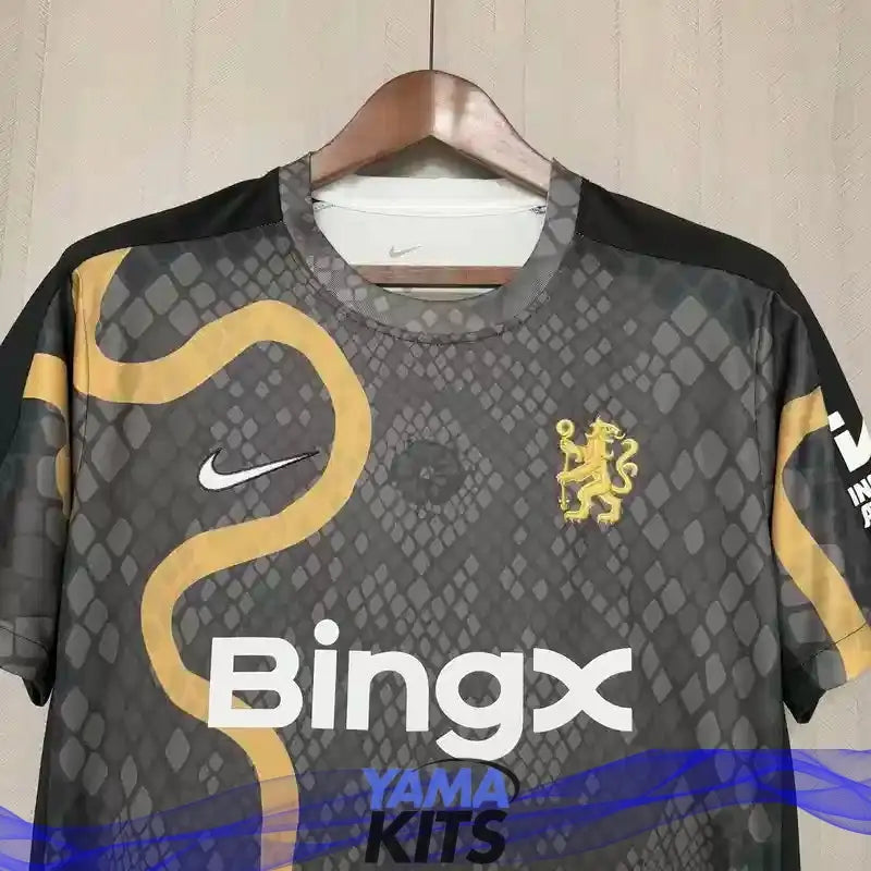 Maillot Chelsea concept "Serpent" 2025/2026 YamaKits Foot