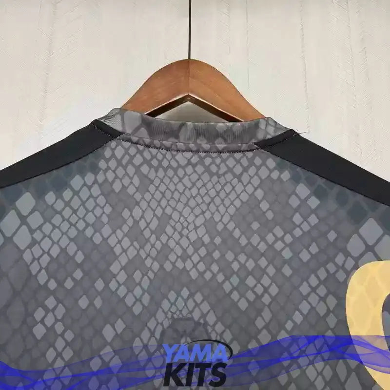Maillot Chelsea concept "Serpent" 2025/2026 YamaKits Foot