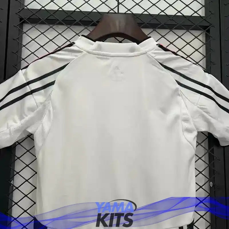 Maillot Juventus enfant domicile 2025/2026 YamaKits Foot