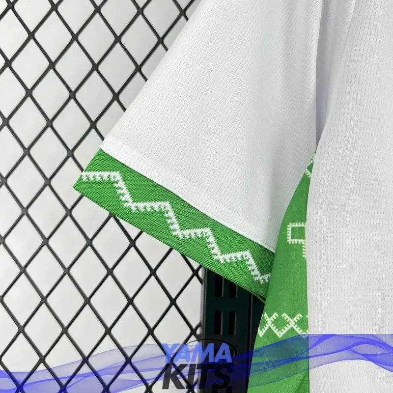 قميص المغرب الاحتياطي "الأبيض" لموسم 2025/2026