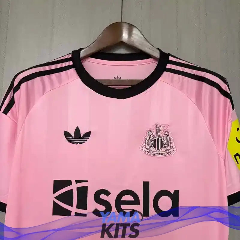 Maillot Newcastle United "Rose" 2025/2026 YamaKits Foot