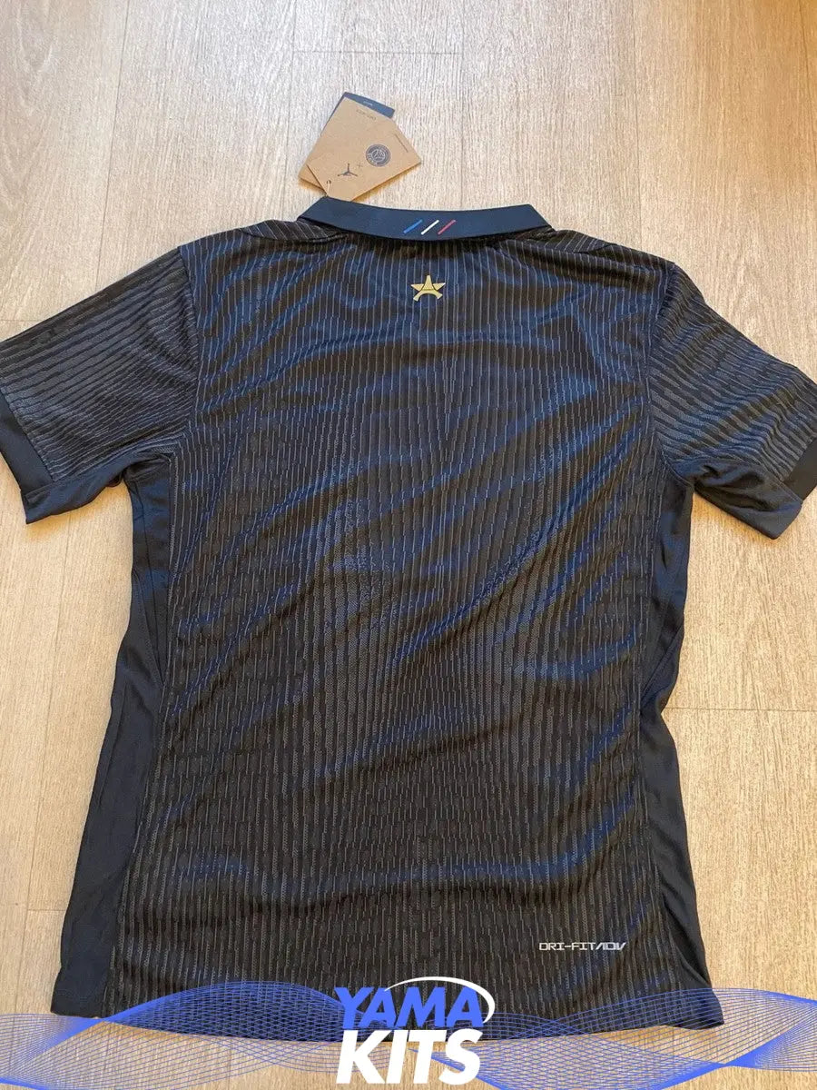 Maillot Paris SG Fourth Jordan noir « avec étoile » 2025/2026 Yamakits