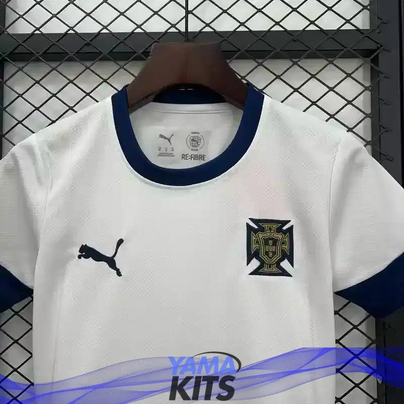 Maillot Portugal enfant entrainement "blanc" 2025/2026 YamaKits Foot
