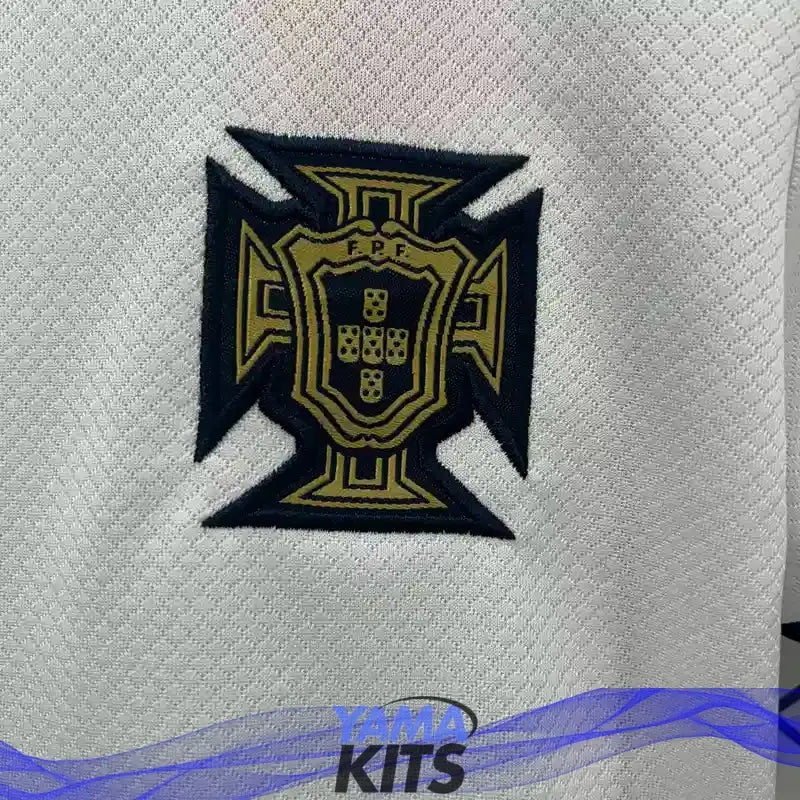 Maillot Portugal enfant entrainement "blanc" 2025/2026 YamaKits Foot