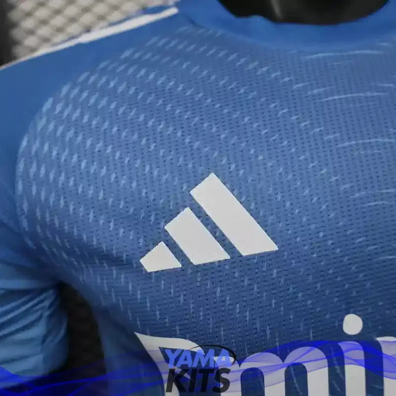 Maillot Real Madrid concept "Bleu" 2025/2026 Version Player YamaKits Foot