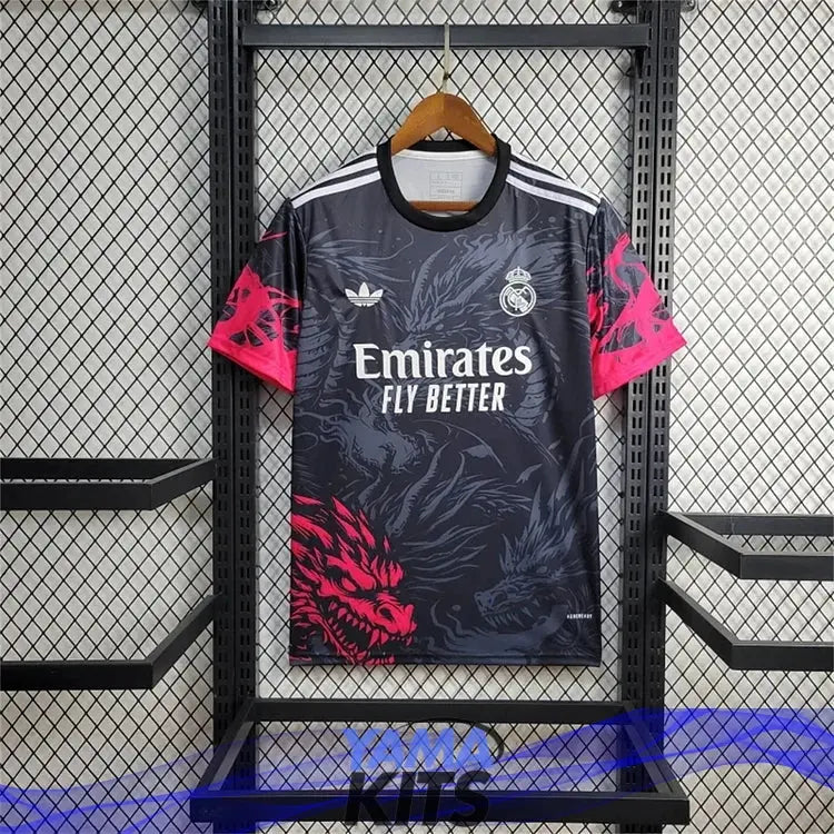 Maillot Real Madrid concept « Dragons » 2024/2025