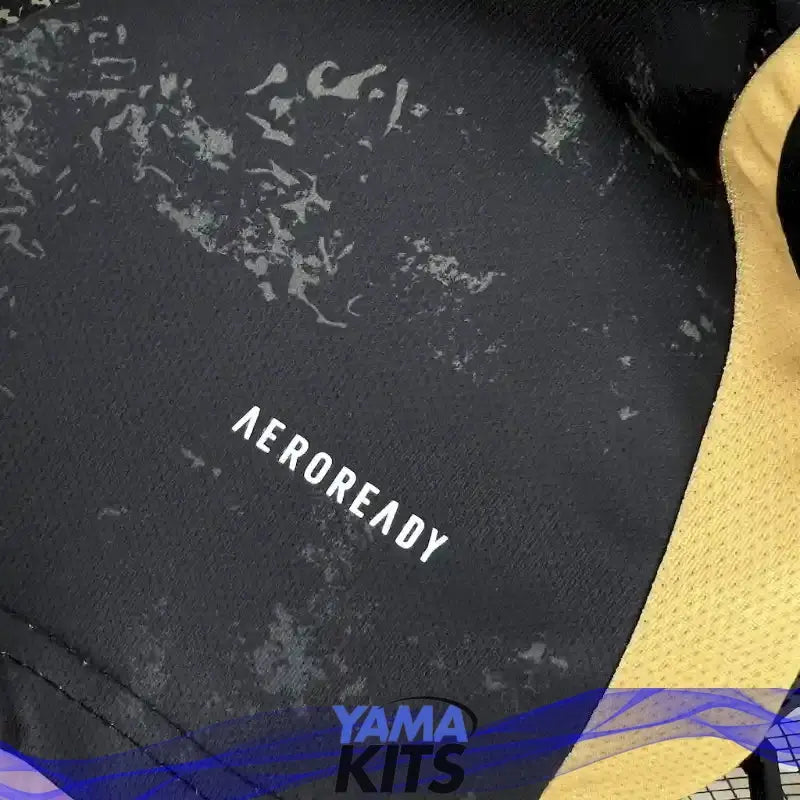 Maillot Real Madrid concept "Or, noir" 2024/2025 Yamakits