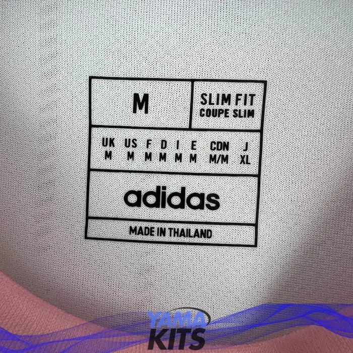 Maillot Real Madrid concept "Rose" 2024/2025 YamaKits Foot