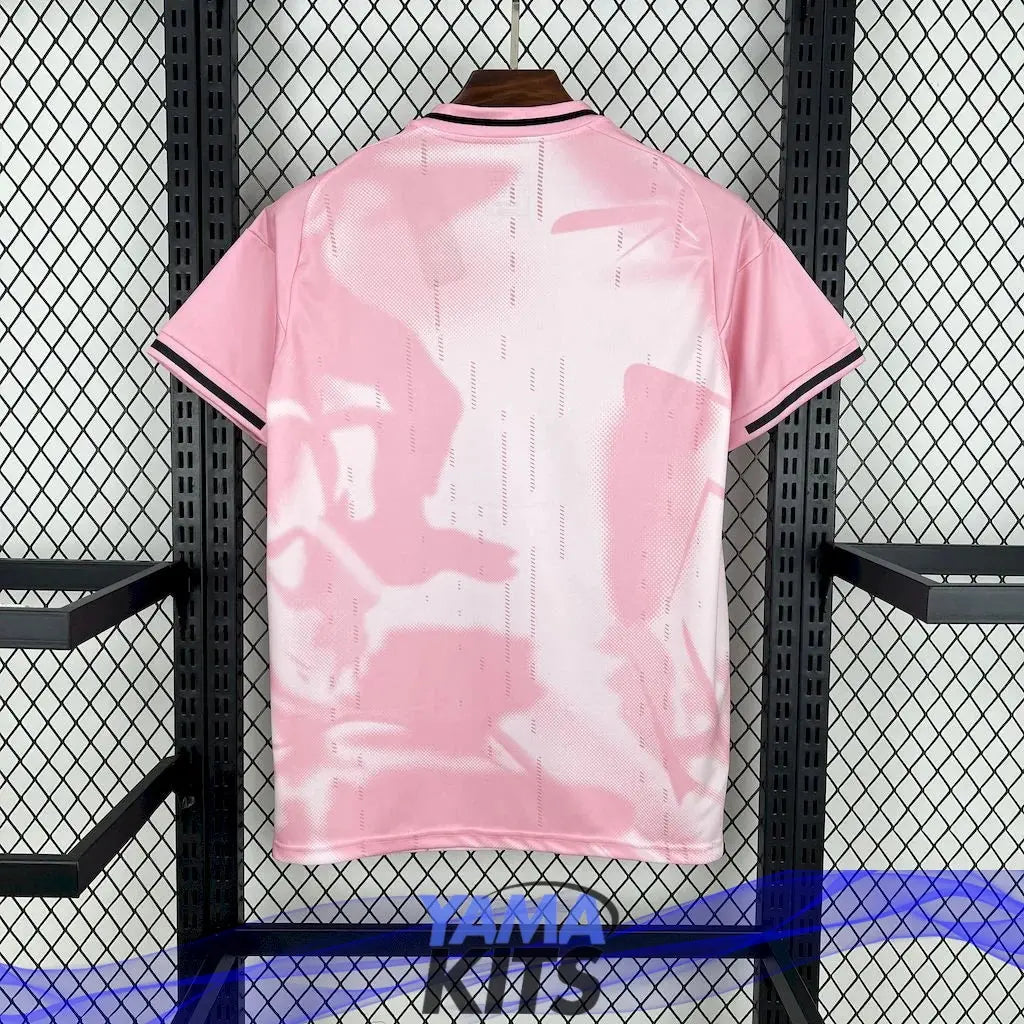 Maillot Real Madrid concept "Rose" 2024/2025