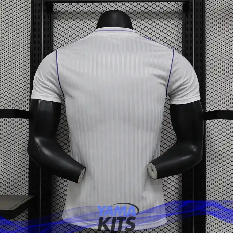 Maillot Real Madrid concept "blanc" 2025/2026 Version Player YamaKits Foot