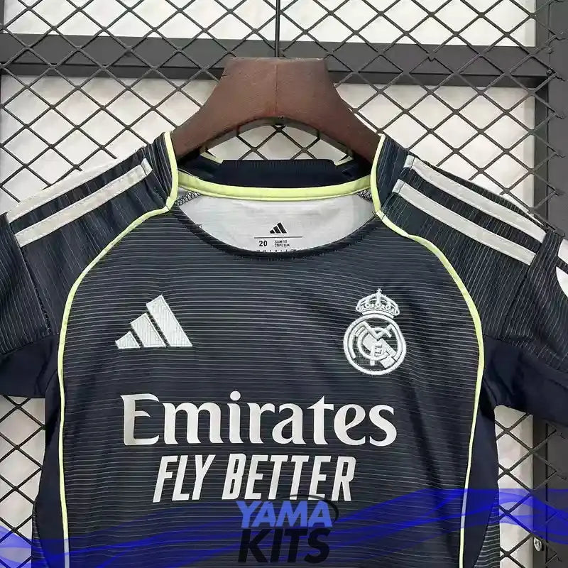 Maillot Real Madrid enfant extérieur 2025/2026 YamaKits Foot