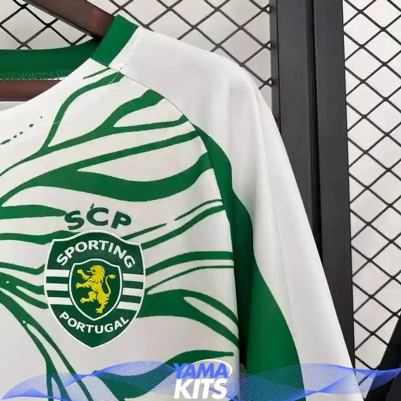 Maillot Sporting Lisbonne concept "Lion" 2025/2026 YamaKits Foot