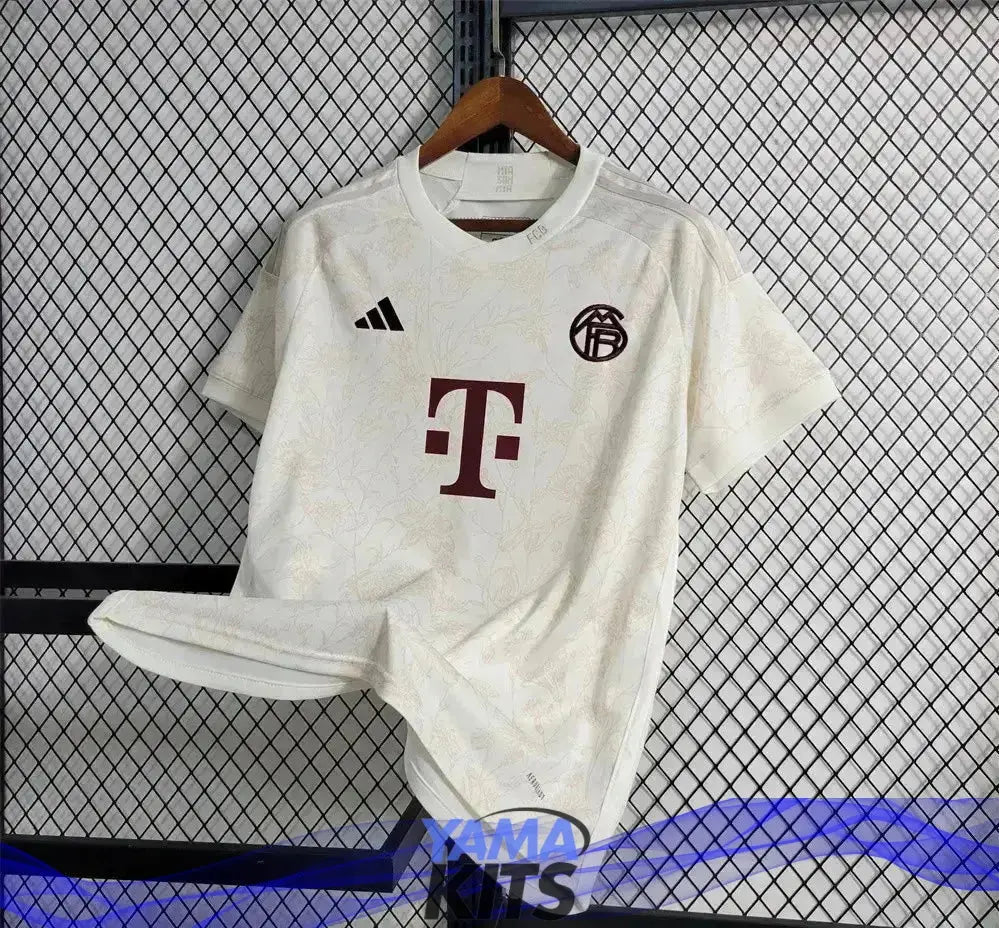 Maillot du Bayern Munich entraînement « blanc » 2023-2024 - YamaKits
