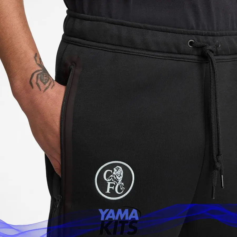 Pantalon Chelsea Tech nike "Noir" fleece 2025/2026 YamaKits Foot