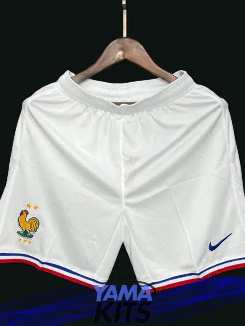 Short France 2024-2025