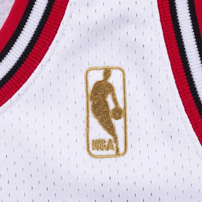Maillot NBA Michael Jordan Chicago Bulls Blanc et Rouge '97 Mitchell & Ness - YamaKits