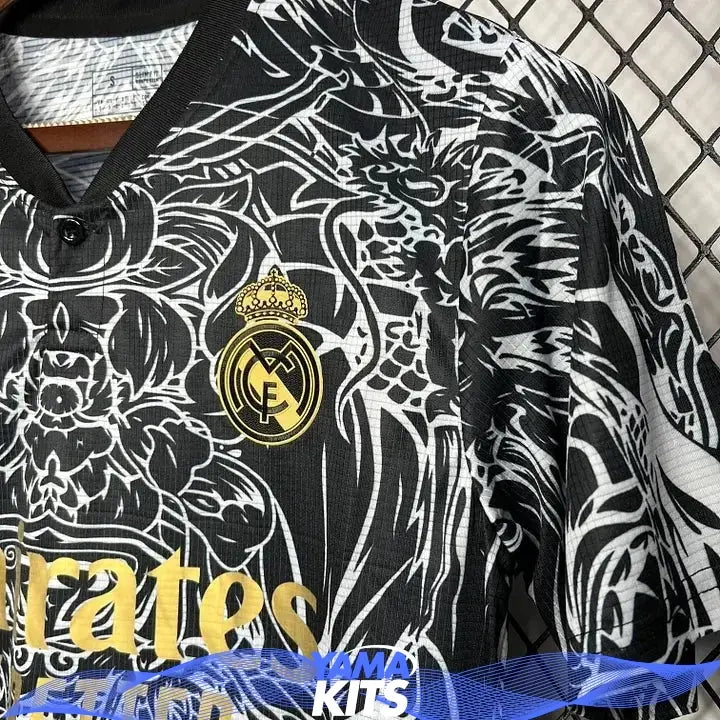 Maillot Real Madrid foot concept 2024 2025 Maison To Sport
