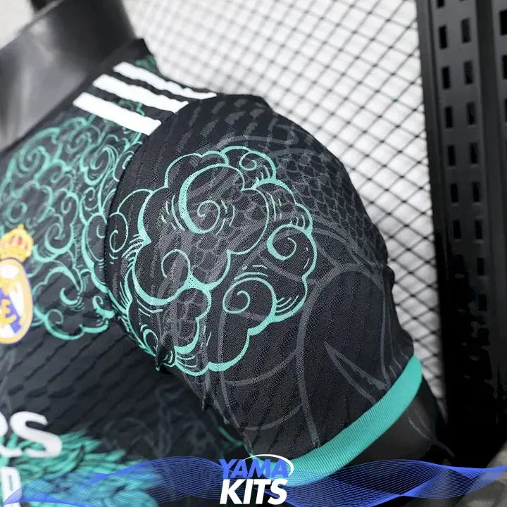 Maillot Real Madrid foot concept 2025 2026 Maison To Sport