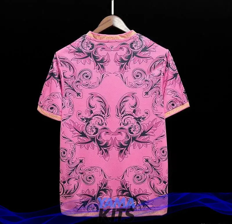 Maillot Italie Versace Édition spéciale « Rose » 2023/2024 - YamaKits