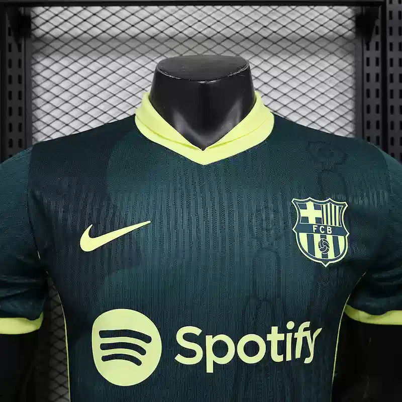 Maillot Barcelone concept "Vert" 2025/2026 Version Player YamaKits Foot