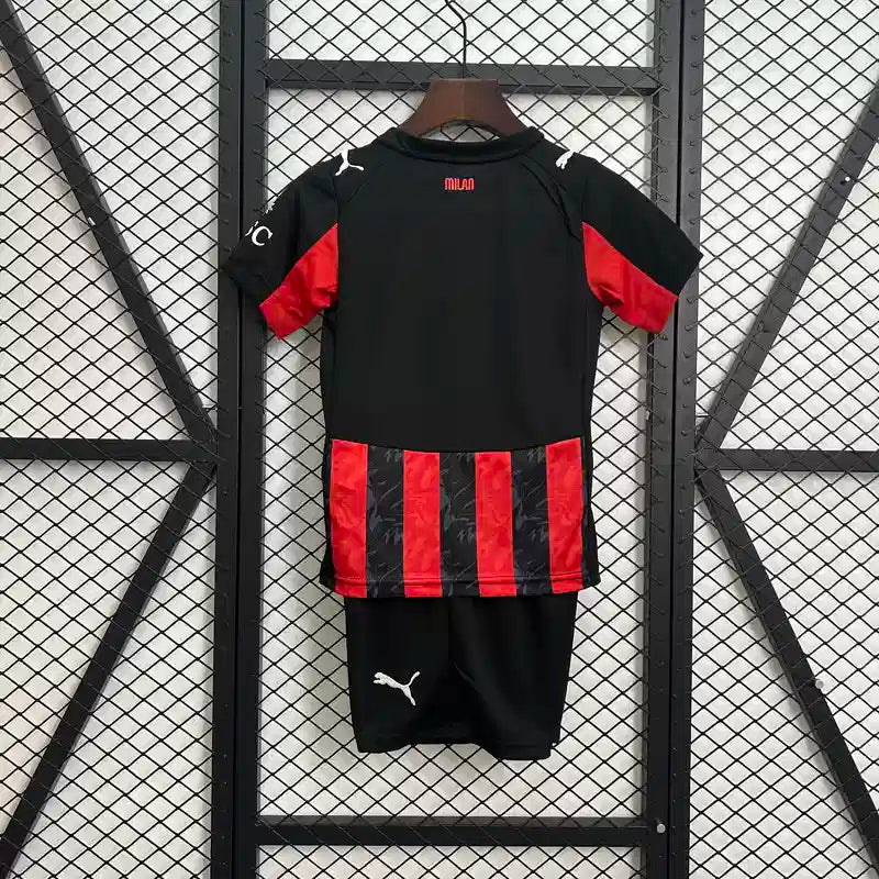 Maillot Ac Milan enfant domicile 2025/2026 YamaKits Foot