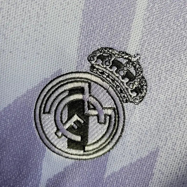 Maillot Real Madrid enfant extérieur 2022/2023