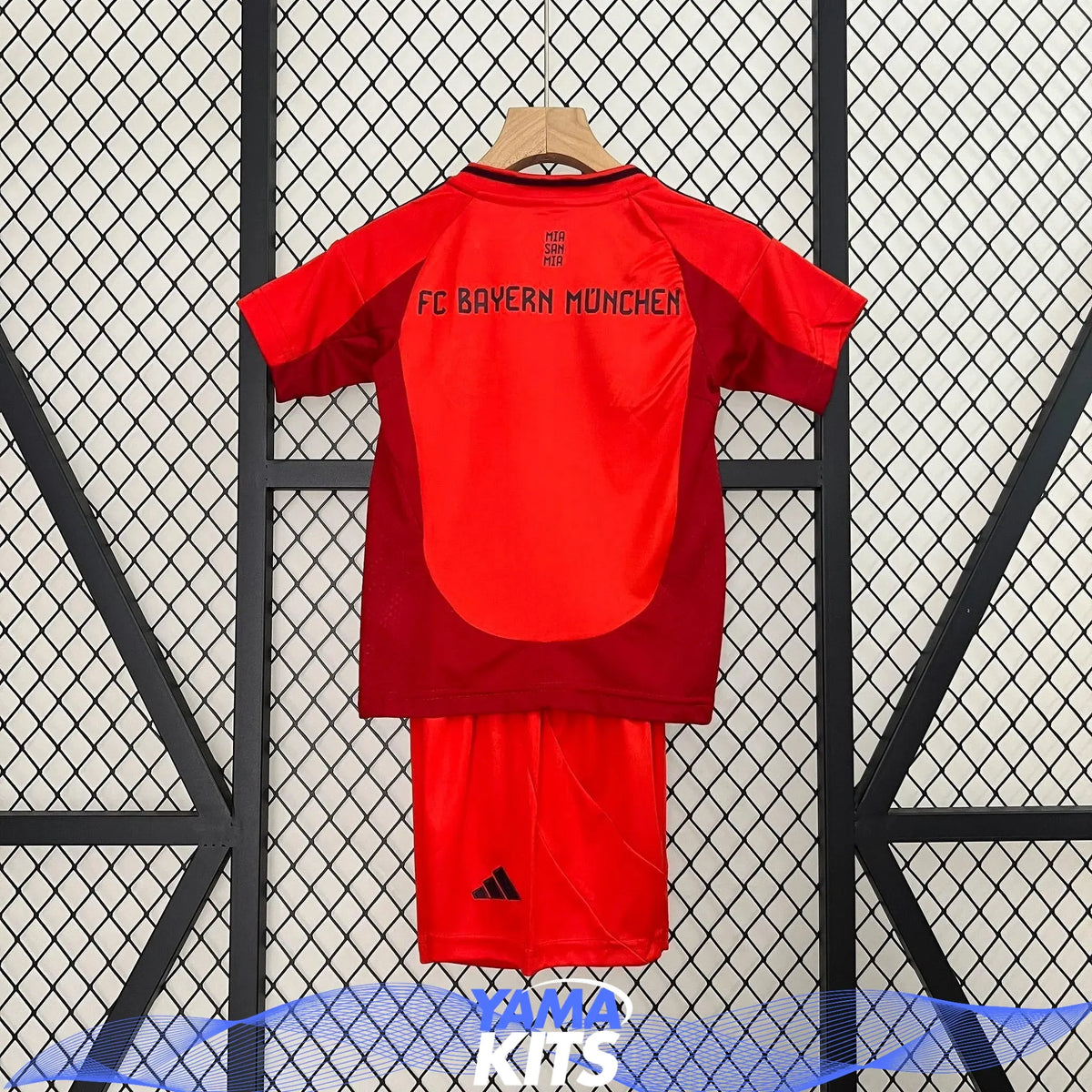 Kit Enfant Bayern Munich 2024-25 Maison To Sport