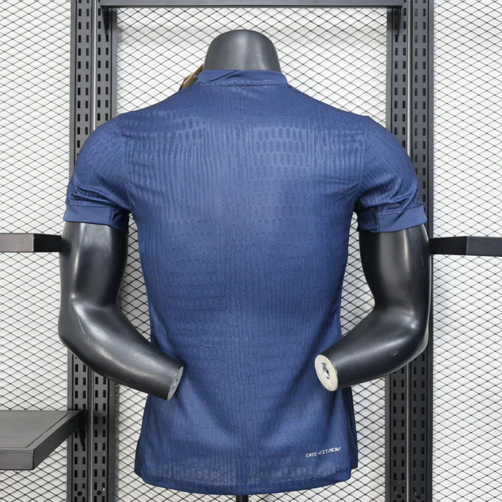 MAILLOT PARIS SG DOMICILE 2025/2026 Version Player YamaKits Foot