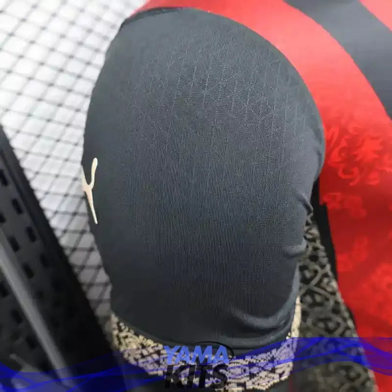 MAILLOT AC MILAN CONCEPT "noir, rouge" 2025/2026 Version Player YamaKits Foot