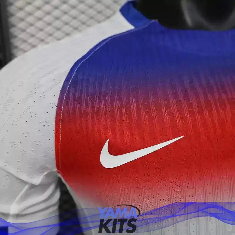 MAILLOT ANGLETERRE DOMICILE 2025/2026 Version Player YamaKits Foot