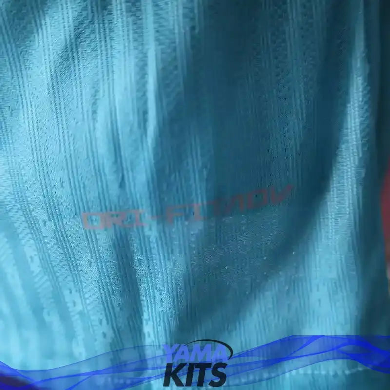 MAILLOT BARCELONE CONCEPT " Bleu, rose" 2025/2026 Version Player YamaKits Foot