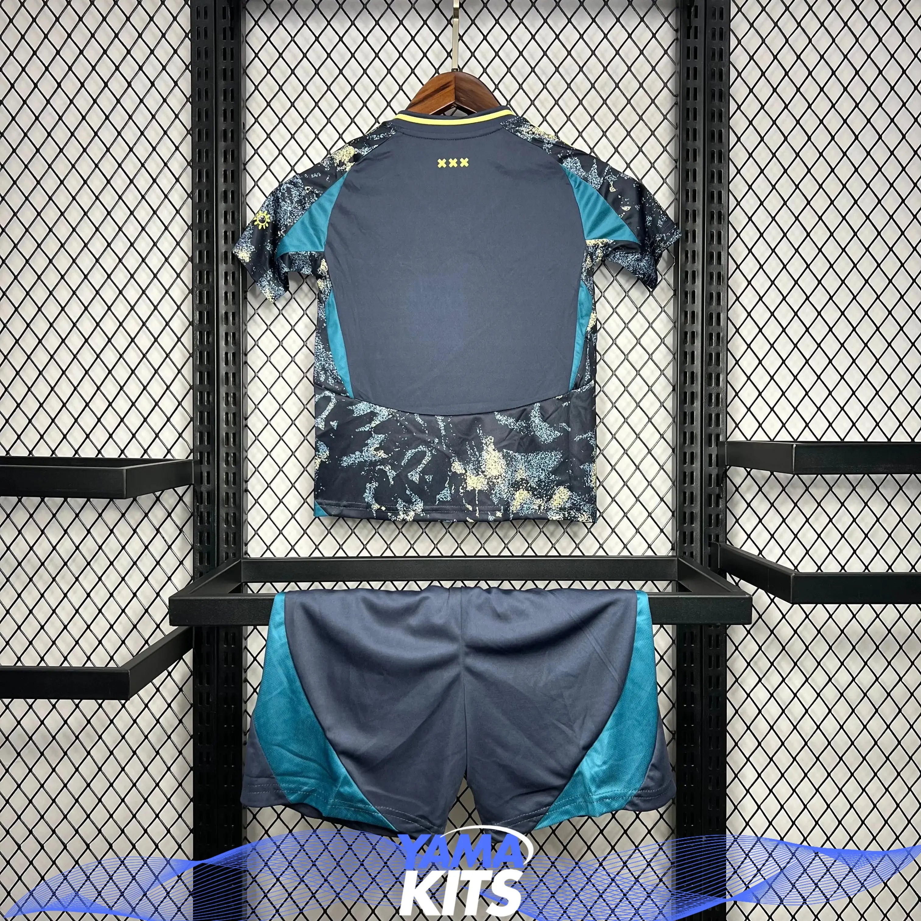 MAILLOT ENFANT AJAX EXTERIEUR 2024/2025 YamaKits Foot