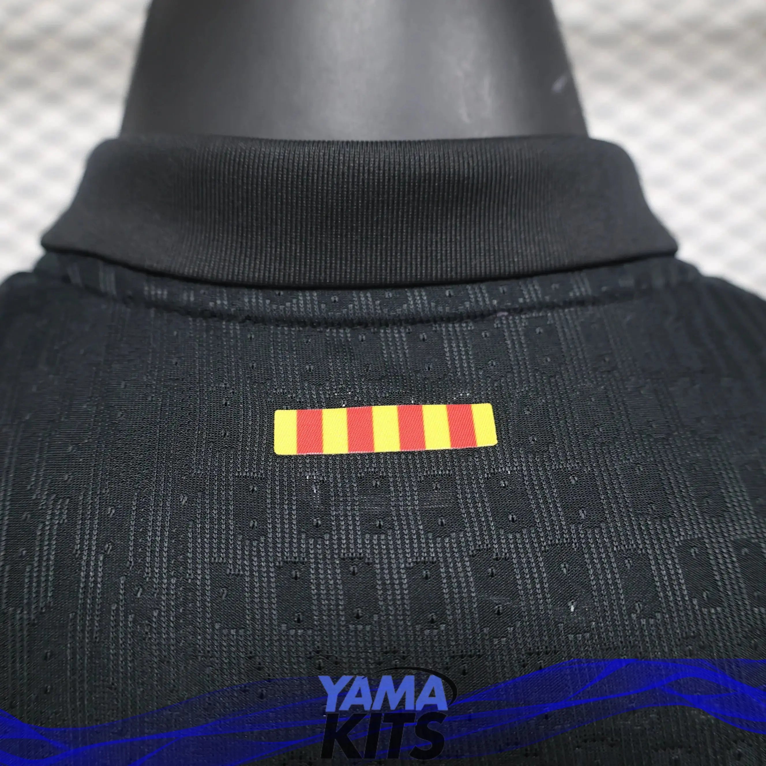 MAILLOT FC BARCELONE EXTERIEUR 2024/2025 Version Player YamaKits Foot