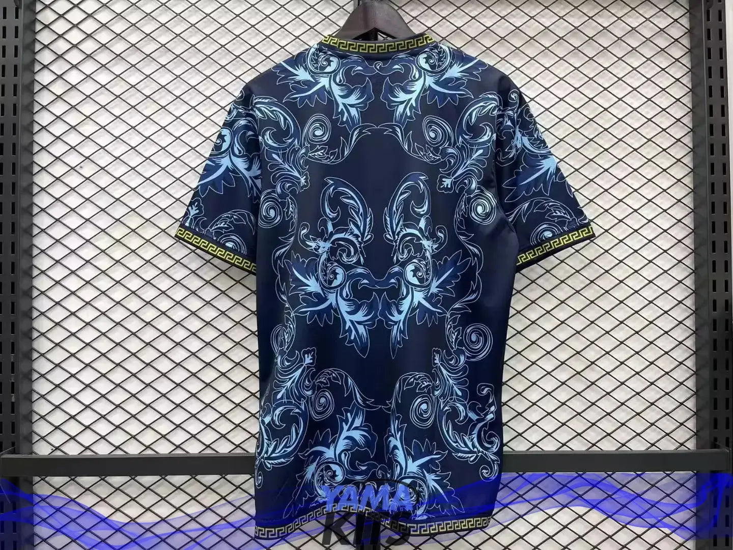 MAILLOT ITALIE CONCEPT EDITION VERSACE BLEU 2023/2024 YamaKits Foot
