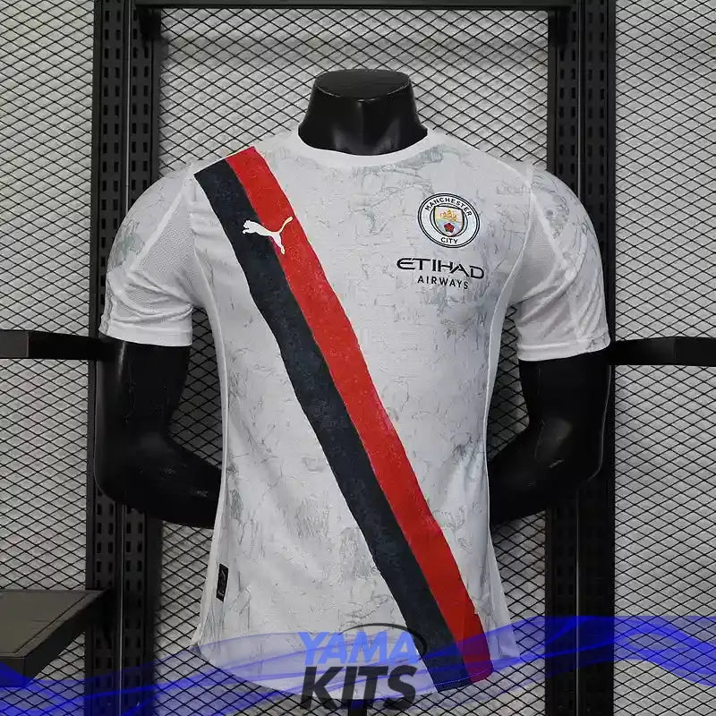 MAILLOT MANCHESTER CITY EXTERIEUR 2025/2026 Version Player YamaKits Foot